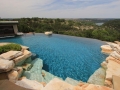 infinity_pool_with_swim-up_bar_2