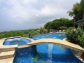 negative_edge_backyard_paradise_pool